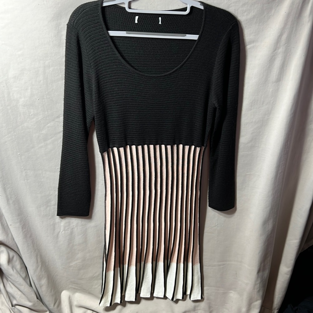 Calvin Klein dress (XL) missing tag, long sleeve, vertical-ribbed pleats lower.